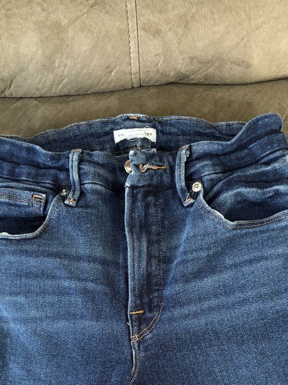 2 pairs Good American and Express Jeans sz 2